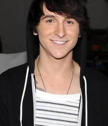 Hot Idols: Mitchel Musso 5e0e941855e44.jpg
