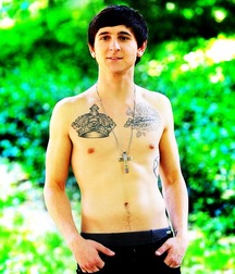 Hot Idols: Mitchel Musso 5e0e94325eef9.jpg