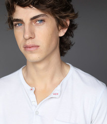 Hot Idols: Chase Ellison 5e0faf424c3ce.jpg
