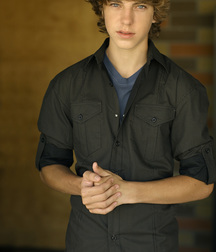 Hot Idols: Chase Ellison 5e0faf5fc1610.jpg