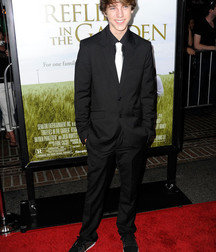 Hot Idols: Chase Ellison 5e0fb0158279c.jpg