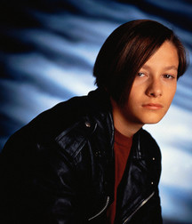 Hot Idols: Edward Furlong 5e34646b24ae1.jpg