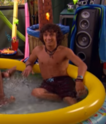 Hot Idols: Matthew Underwood  5e48657d7ca33.png