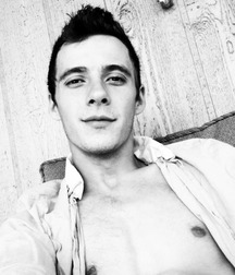 Hot Idols: Matthew Underwood  5e48659a1a6ac.jpg