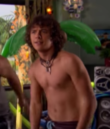 Hot Idols: Matthew Underwood  5e48664f25102.png