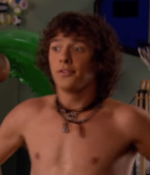 Hot Idols: Matthew Underwood  5e486675772e2.png