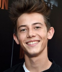 Hot Idols: Griffin Gluck 5e5d370735c72.jpg