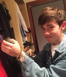 Hot Idols: Griffin Gluck 5e5d3709072f3.jpg