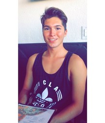 Hot Idols: Paul Butcher 5e5fee385b476.jpg