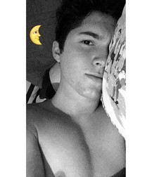 Hot Idols: Paul Butcher 5e5fee5165f94.jpg