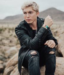 Hot Idols: Paul Butcher 5e5fef3822e01.jpg