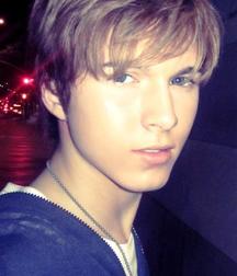 Hot Idols: Paul Butcher 5e5fef5818398.jpg