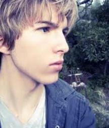 Hot Idols: Paul Butcher 5e5fefc69a124.jpg