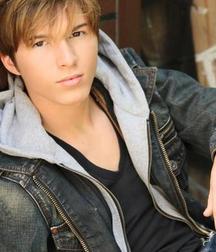 Hot Idols: Paul Butcher 5e5ff003c805e.jpg
