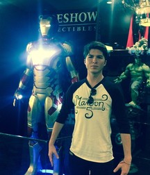 Hot Idols: Paul Butcher 5e5ff0452ff83.jpg