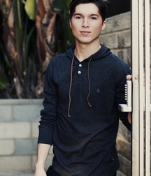 Hot Idols: Paul Butcher 5e5ff05866420.jpg