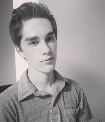 Hot Idols: Noah Crawford 5e613e48d9876.jpg