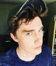 Hot Idols: Noah Crawford 5e613e6b53049.jpg