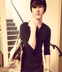 Hot Idols: Noah Crawford 5e613f08a832e.jpg