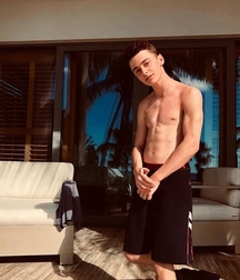 Hot Idols: Noah Schnapp 5e67c069dacc1.jpg