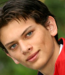 Hot Idols: Ramiro Torres 5e67c4b9ee64e.jpg