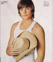Hot Idols: Zac Efron 5e6a6bf1109ec.jpg