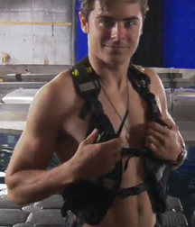 Hot Idols: Zac Efron 5e6a6c261b671.jpg