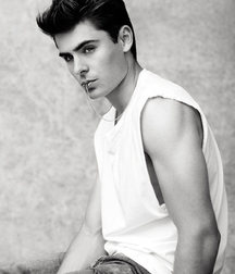 Hot Idols: Zac Efron 5e6a6c2c1c4dc.jpg