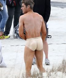 Hot Idols: Zac Efron 5e6a6c33cc458.jpg