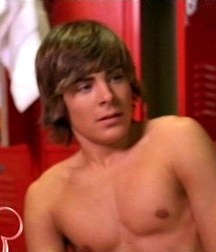 Hot Idols: Zac Efron 5e6a6d11c2a5a.jpg