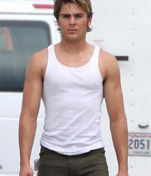 Hot Idols: Zac Efron 5e6a6e11e2e2f.jpg