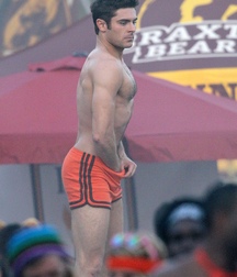 Hot Idols: Zac Efron 5e6a6e66f2ea0.jpg