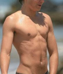 Hot Idols: Zac Efron 5e6a6ece189a7.jpg