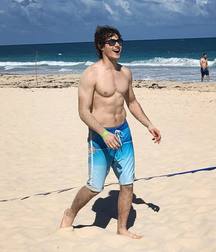 Hot Idols: Jake Goodman 5e790bf882230.jpg