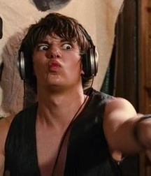 Hot Idols: Devon Bostick 5e7a93ebd41f8.jpg