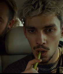 Hot Idols: Devon Bostick 5e7a949641673.jpg