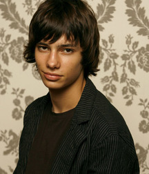 Hot Idols: Devon Bostick 5e7a9499b3b9e.jpg