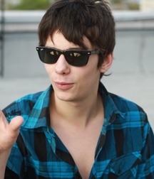 Hot Idols: Devon Bostick 5e7a94e6b1c4e.jpg