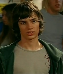 Hot Idols: Devon Bostick 5e7a94fd386db.png