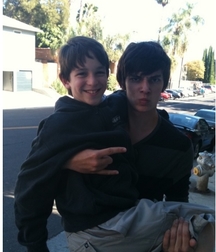 Hot Idols: Devon Bostick 5e7a950c9efec.jpg