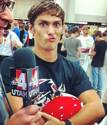 Hot idols: Alex Heartman 5e7bb413b1938.png