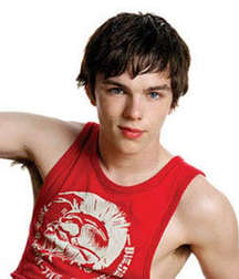 Hot Idols: Nicholas Hoult 5e7ce15a99325.jpg