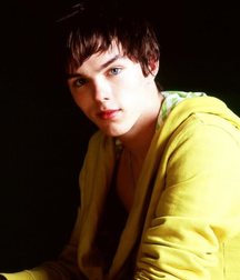 Hot Idols: Nicholas Hoult 5e7ce16928798.jpg