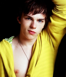 Hot Idols: Nicholas Hoult 5e7ce16d92b8a.jpg