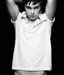Hot Idols: Nicholas Hoult 5e7ce18a384c0.jpg