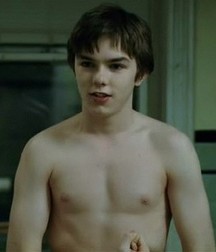 Hot Idols: Nicholas Hoult 5e7ce1a6565e1.jpg