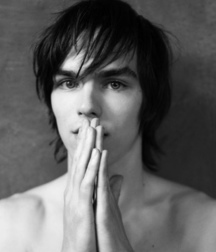Hot Idols: Nicholas Hoult 5e7ce21ba3fc5.jpg