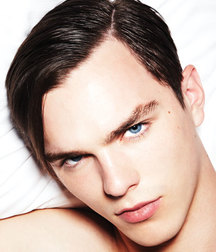 Hot Idols: Nicholas Hoult 5e7ce22d40f07.jpg
