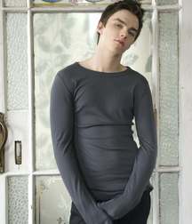 Hot Idols: Nicholas Hoult 5e7ce2349d79c.jpg