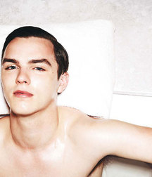 Hot Idols: Nicholas Hoult 5e7ce23e704c1.jpg